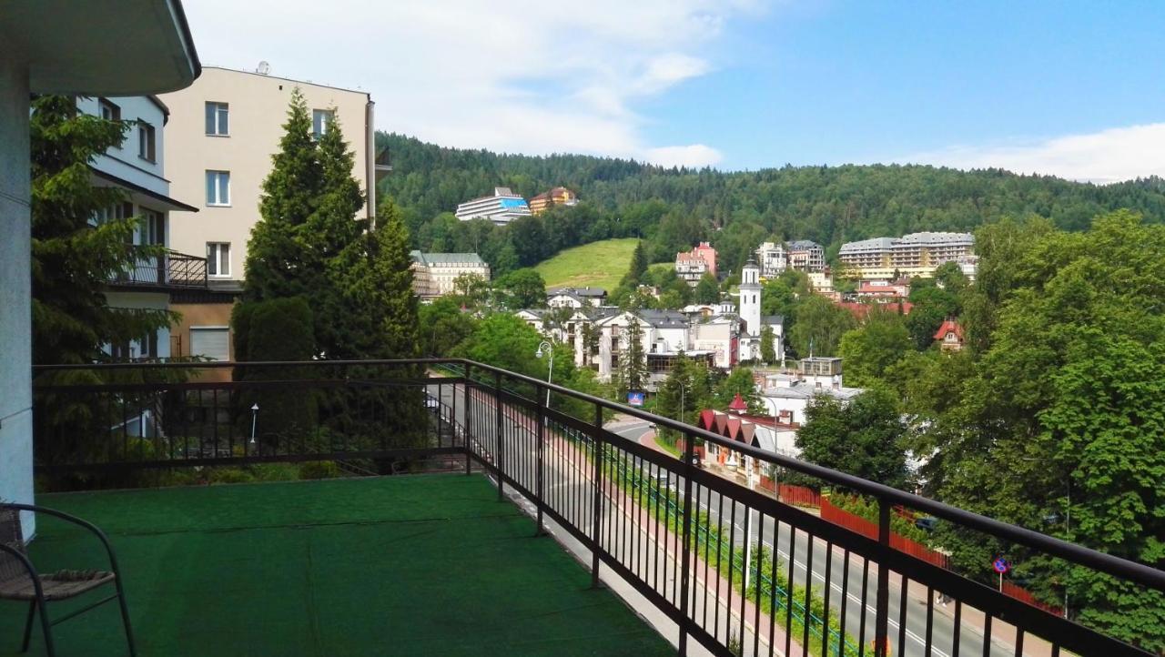 Domy Wczasowe Tryumfy Bed & Breakfast Krynica Zdroj Eksteriør bilde