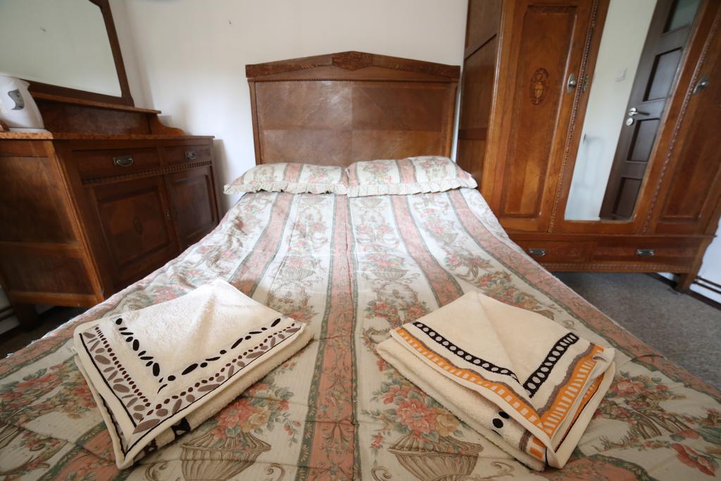 Domy Wczasowe Tryumfy Bed & Breakfast Krynica Zdroj Rom bilde